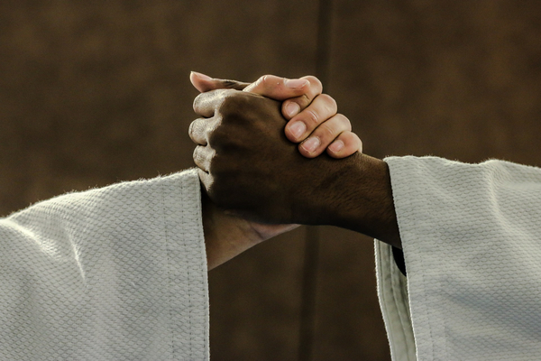 Træk over midten i judo - Idræt