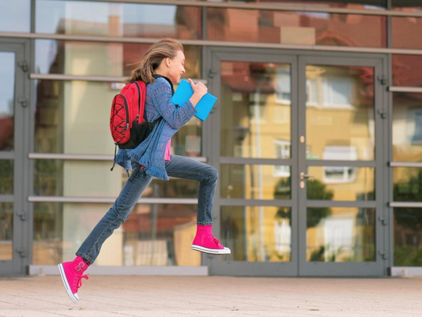 Løb med skoletaske i idræt - Undervisning i doping