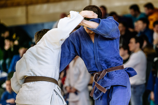 Spænd ben i rundkreds i judo - Idræt